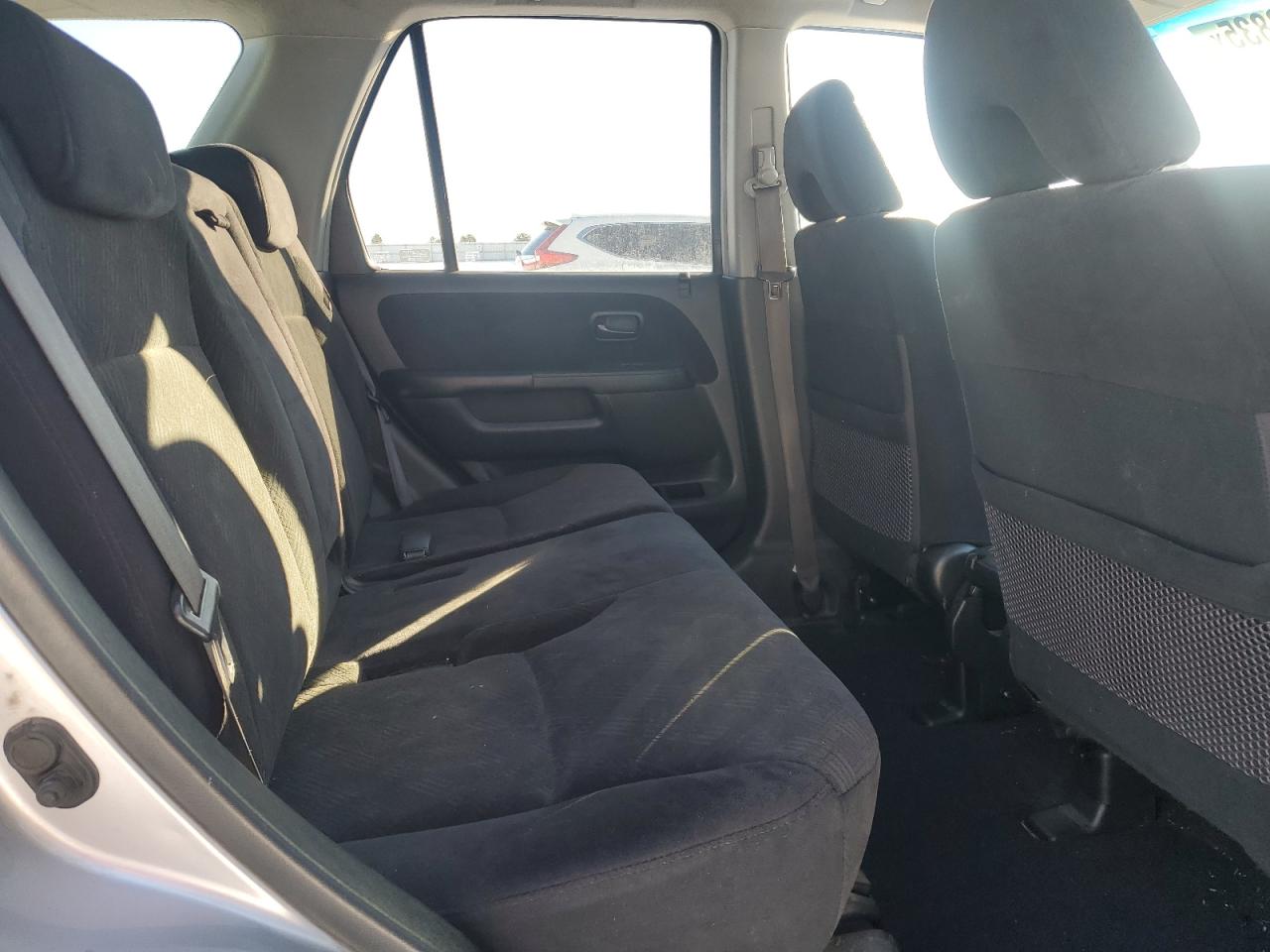 2005 Honda CR-V - Image 12