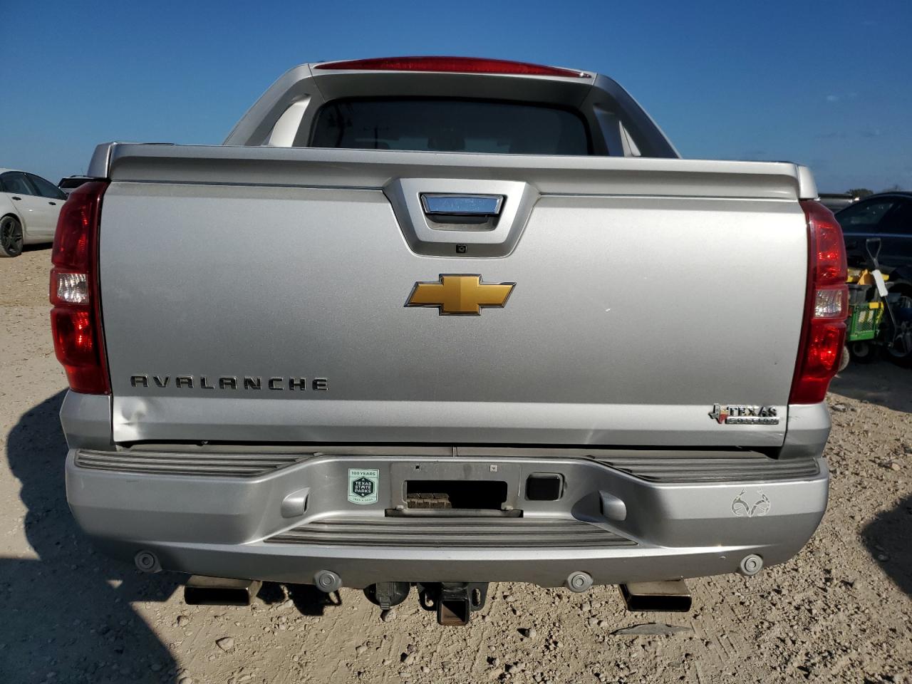 2013 Chevrolet Avalanche - Image 6