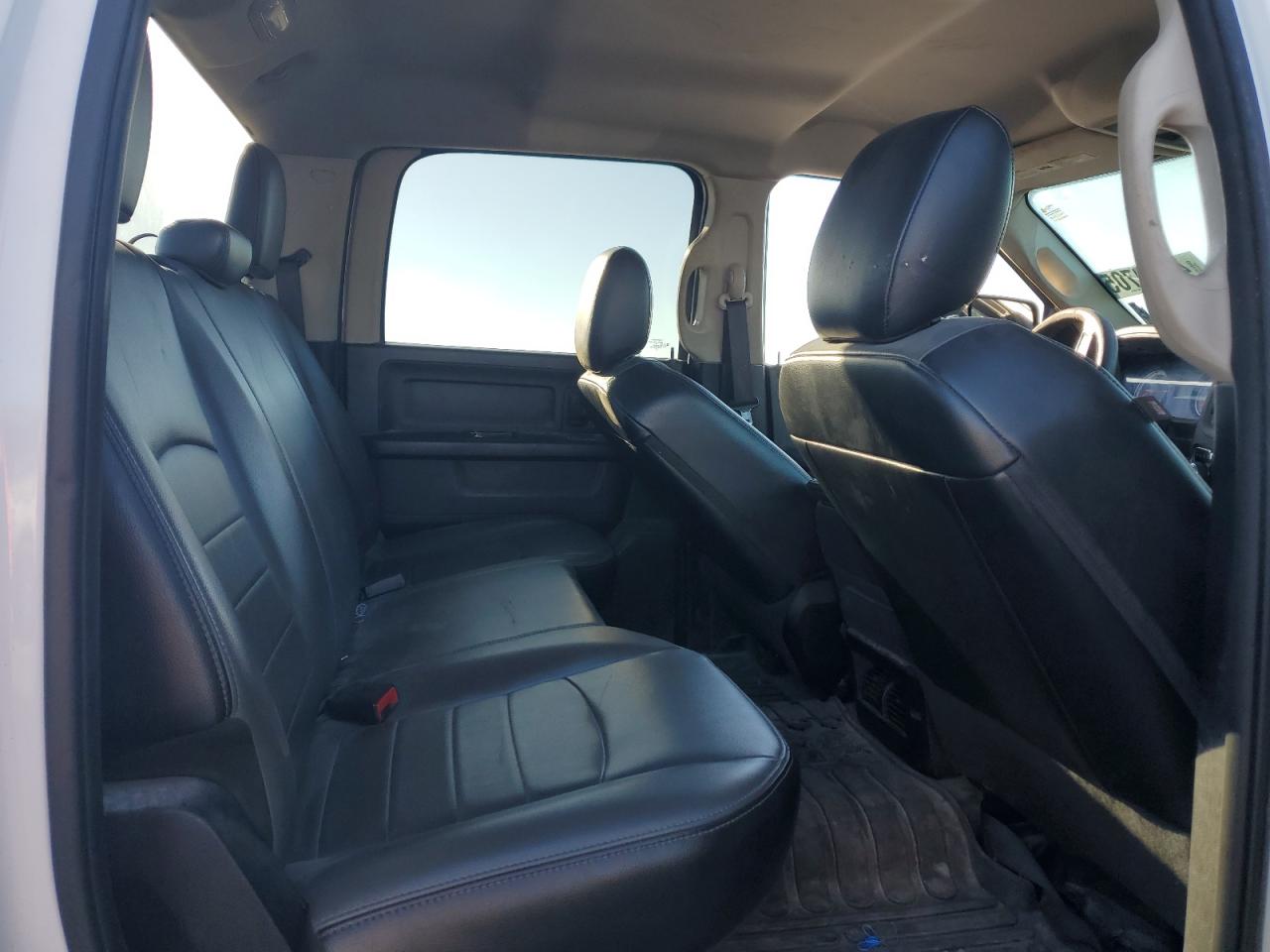 2021 RAM 1500 - Image 10