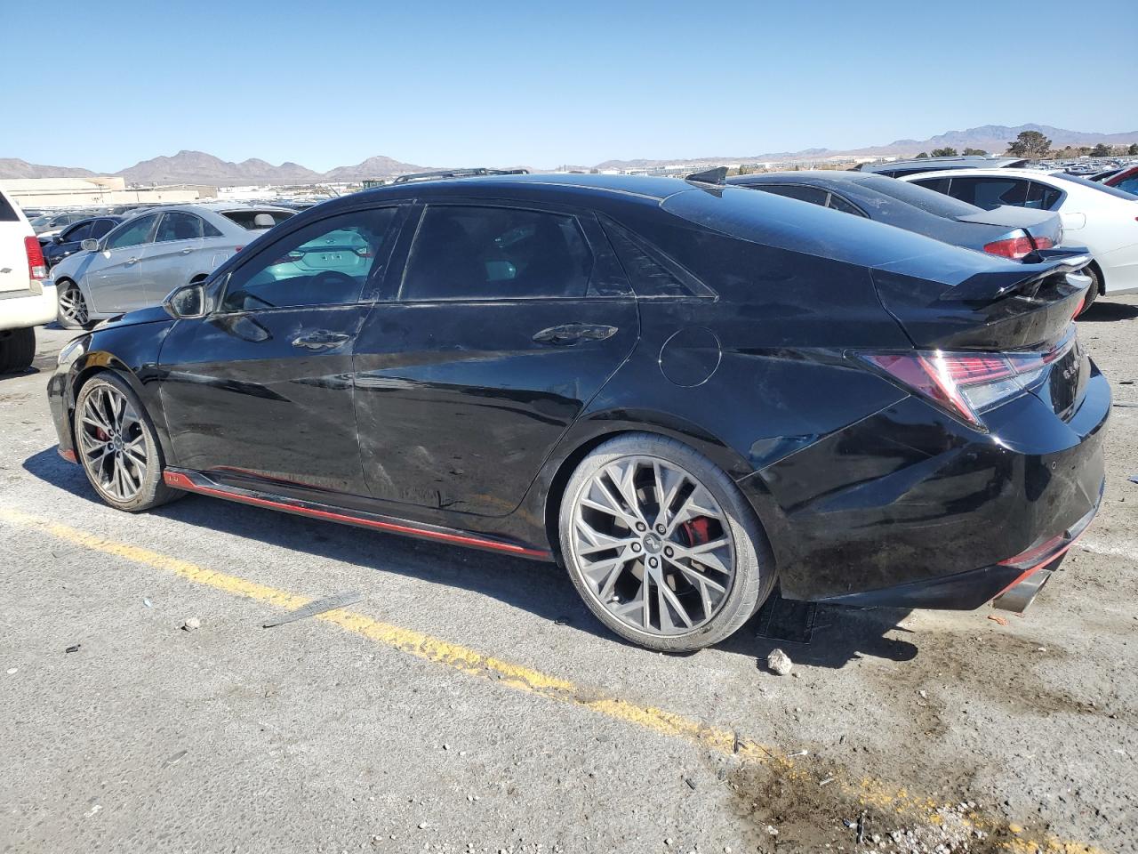 2022 Hyundai Elantra - Image 2