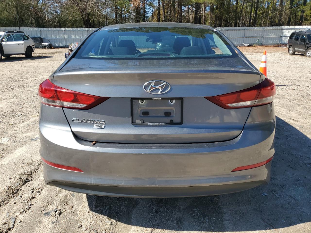 2018 Hyundai Elantra - Image 6
