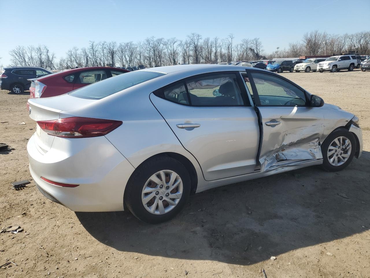 2018 Hyundai Elantra - Image 3