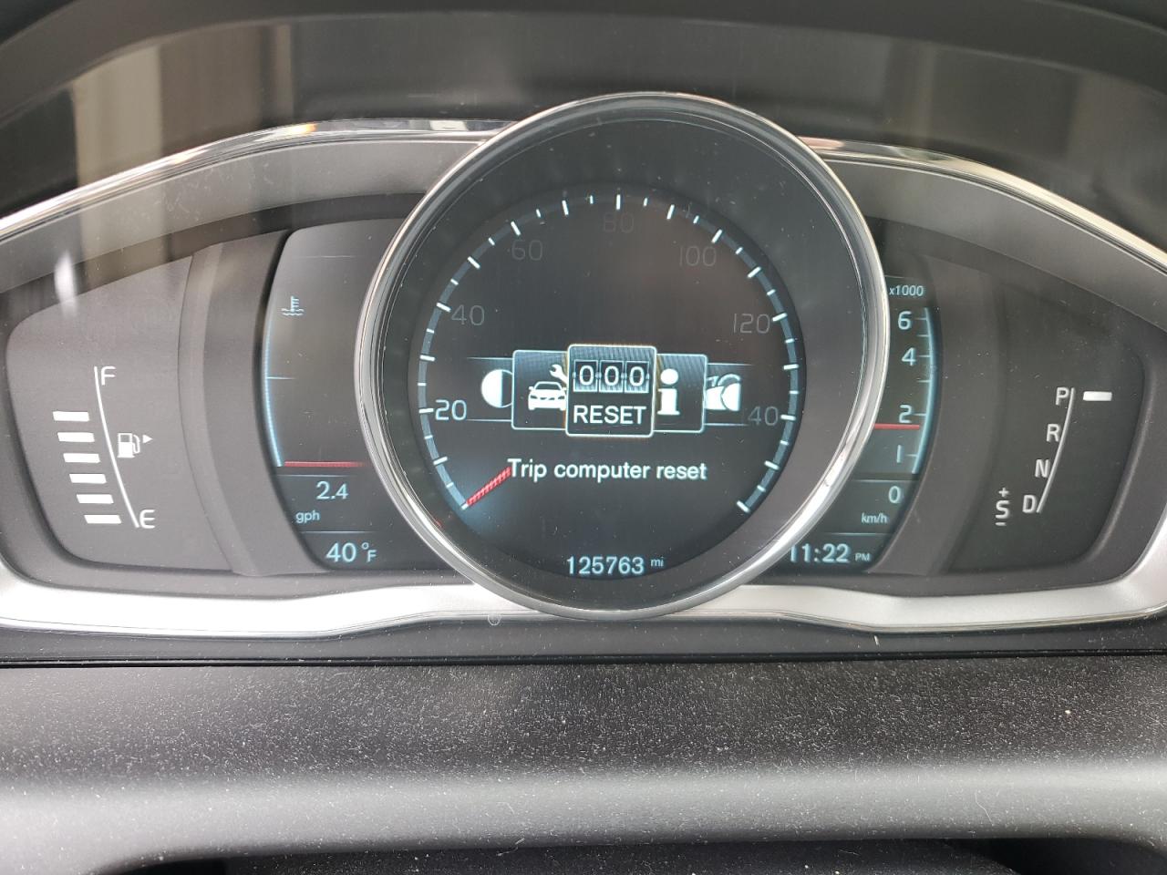2015 Volvo XC60 - Image 9
