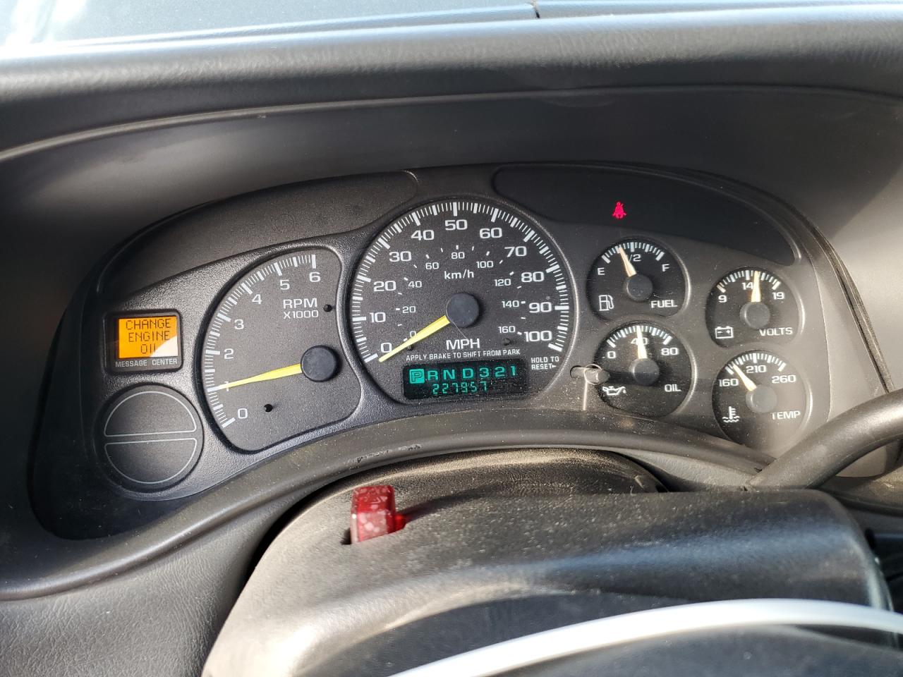 2001 GMC Sierra - Image 9