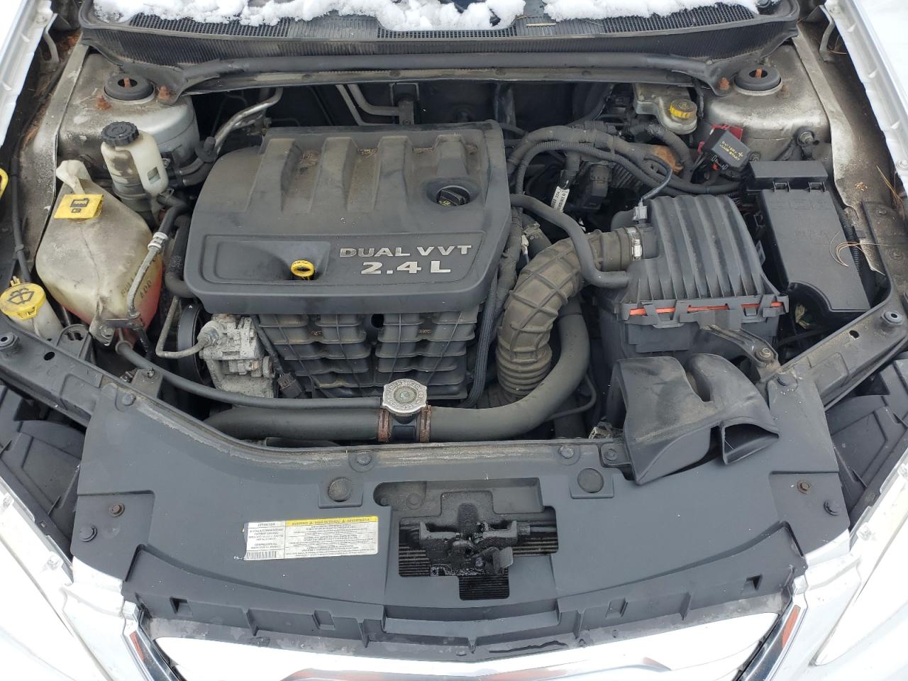 2012 Chrysler 200 - Image 11