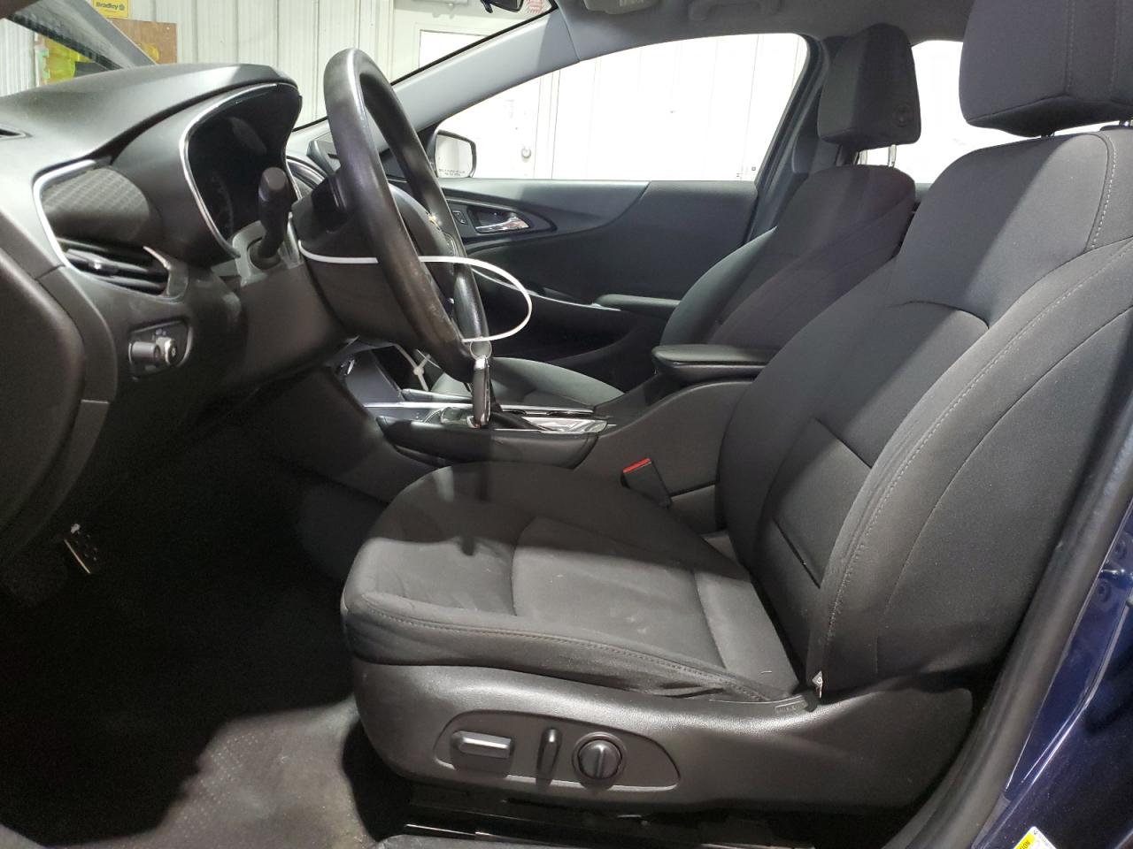 2016 Chevrolet Malibu - Image 7