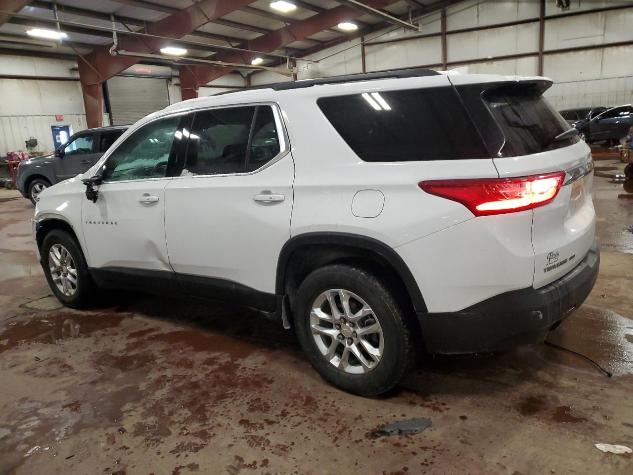 2019 Chevrolet Traverse - Image 2
