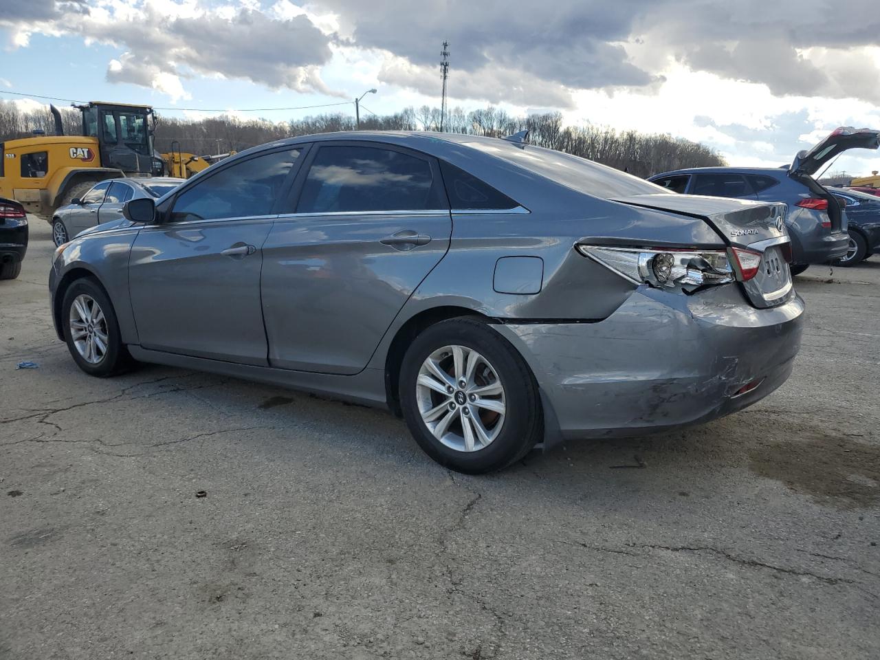 2013 Hyundai Sonata - Image 2