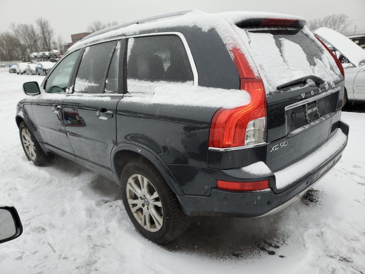 2013 Volvo XC90 - Image 2