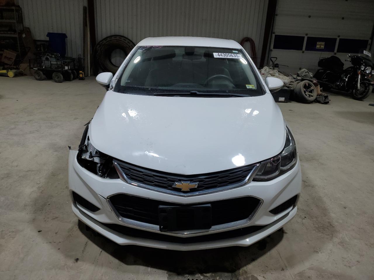 2018 Chevrolet Cruze - Image 5