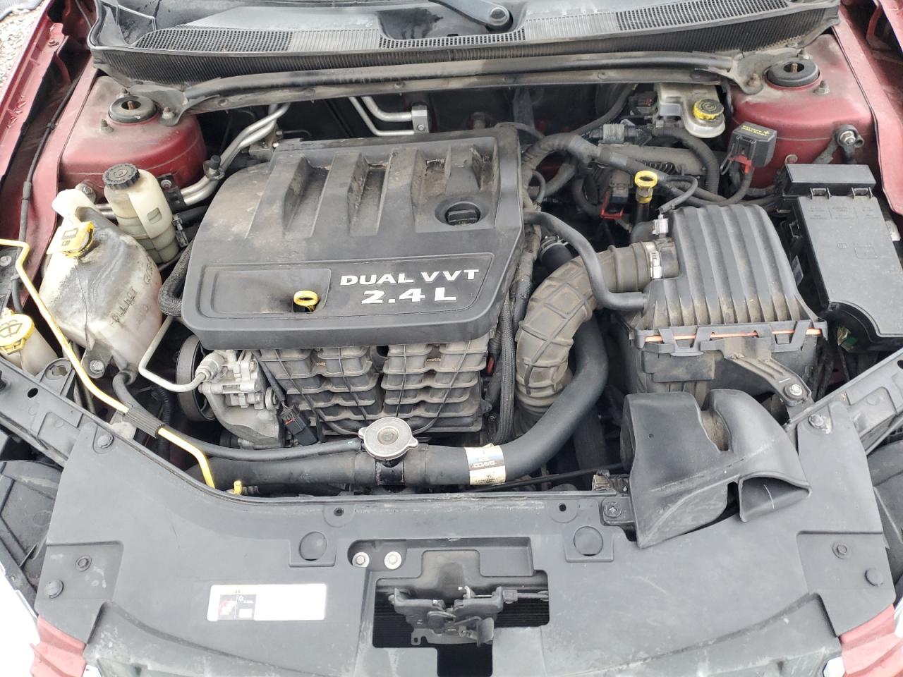 2014 Chrysler 200 - Image 11