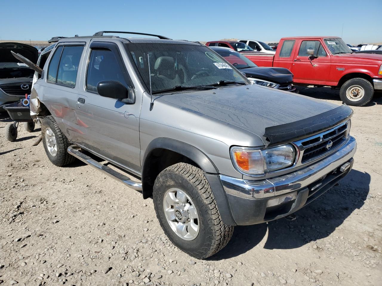 1998 Nissan Pathfinder - Image 4