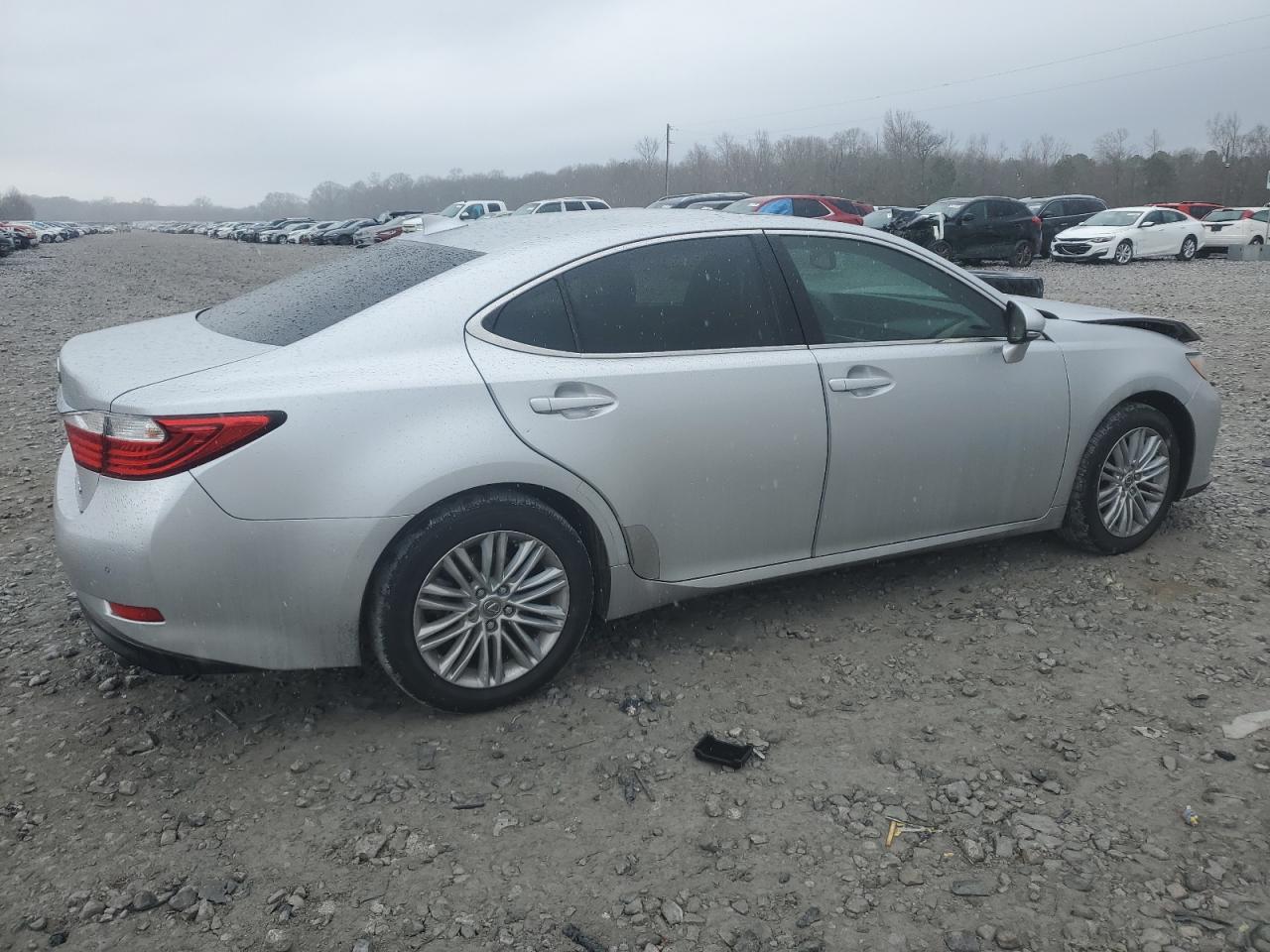 2015 Lexus ES - Image 3