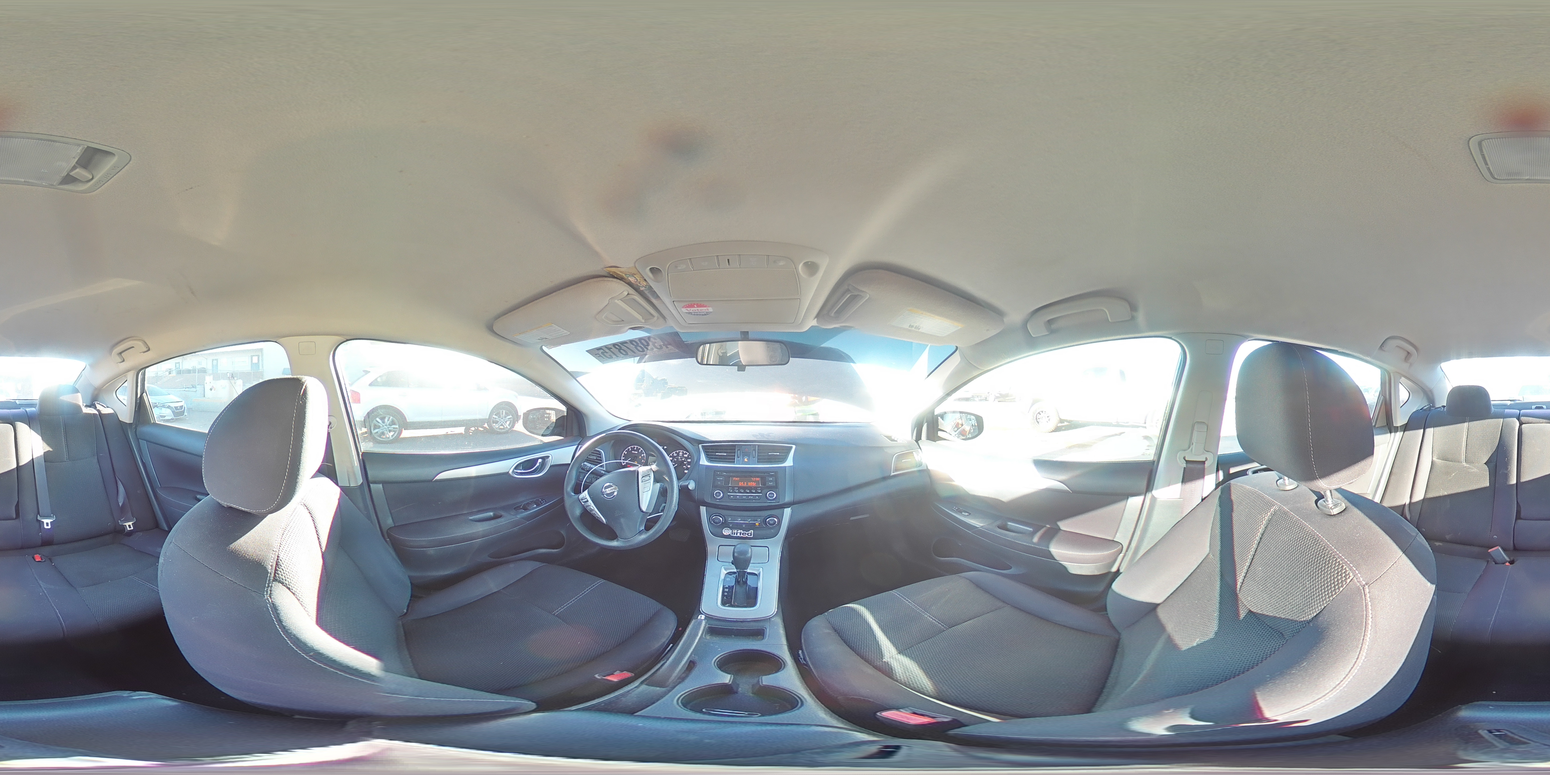 2015 Nissan Sentra - Image 12