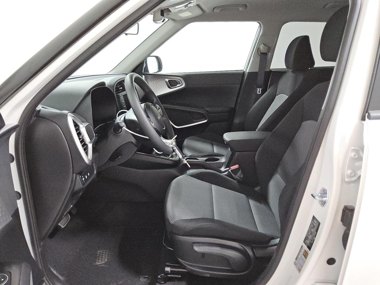 2025 Kia Soul - Image 7