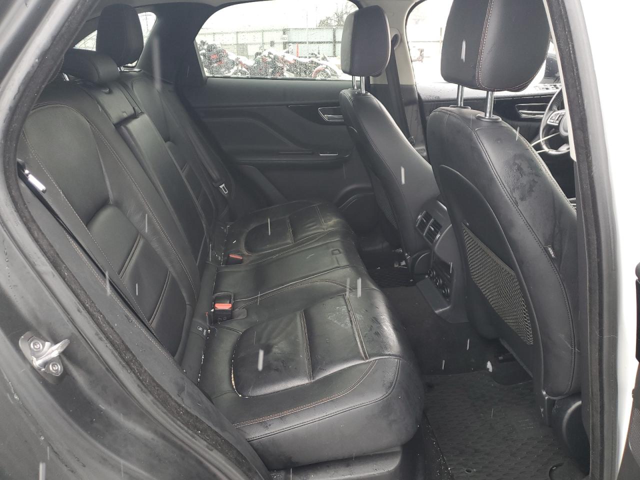 2017 Jaguar F-Pace - Image 11