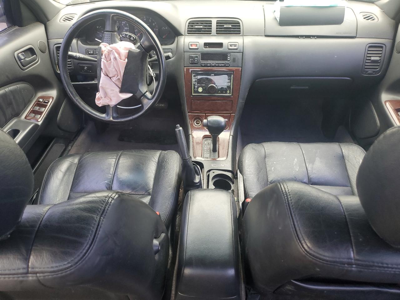 1999 Nissan Maxima - Image 8