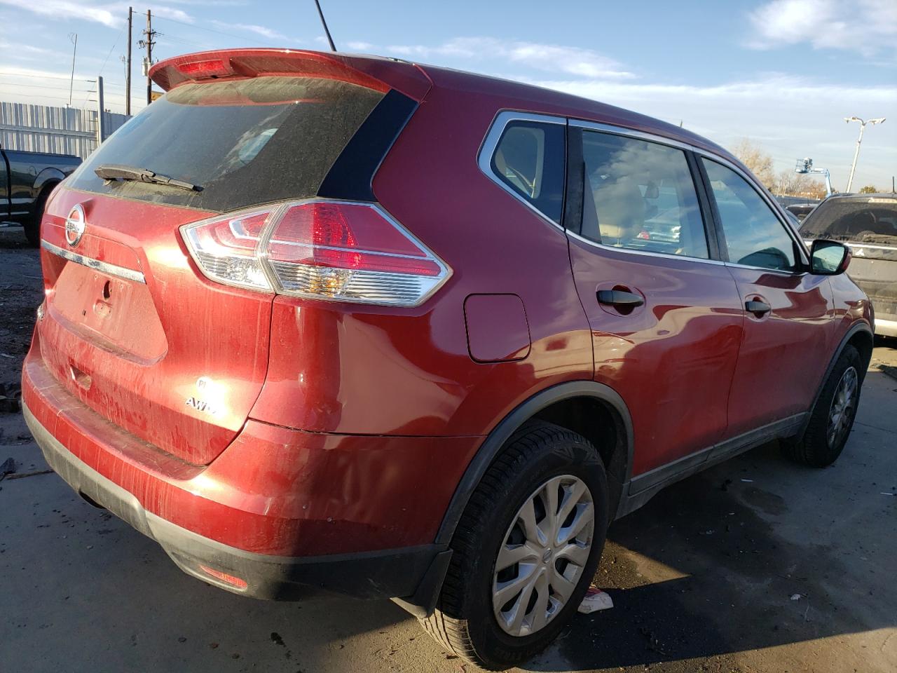 2016 Nissan Rogue - Image 3