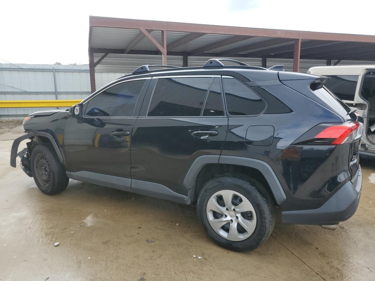 2019 Toyota RAV 4 - Image 2
