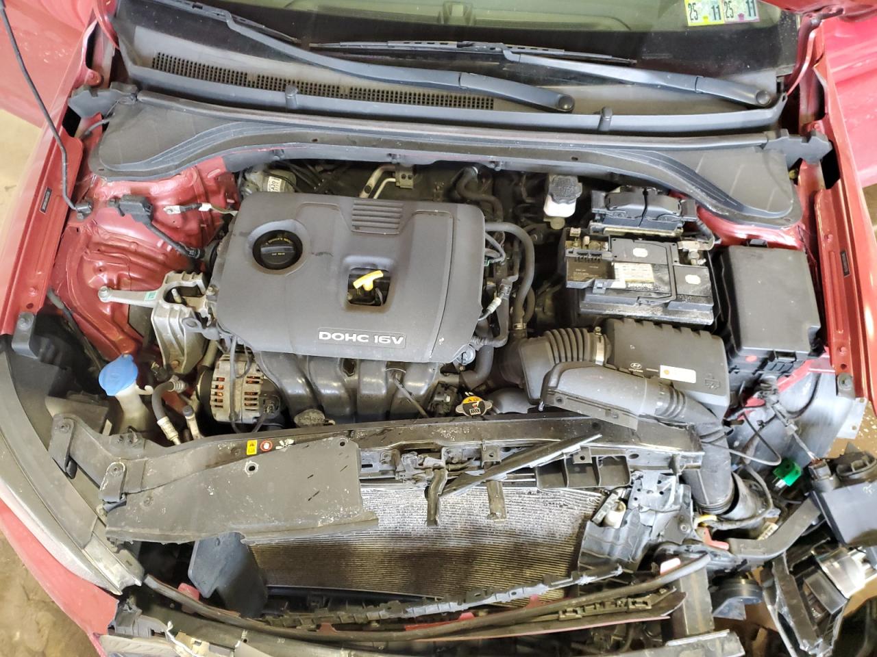 2017 Hyundai Elantra - Image 11