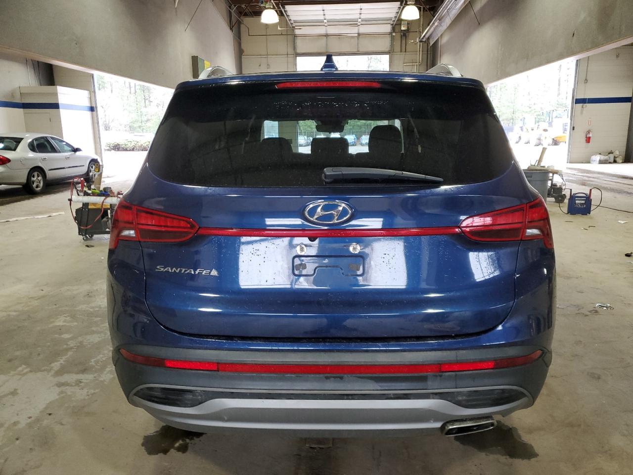 2023 Hyundai Santa Fe - Image 6