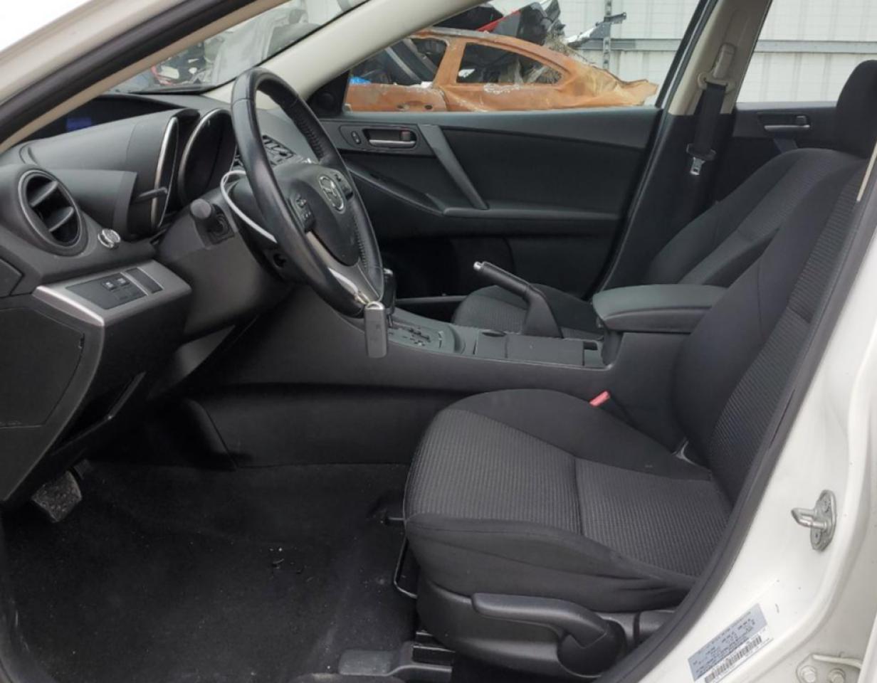 2013 Mazda 3 - Image 7