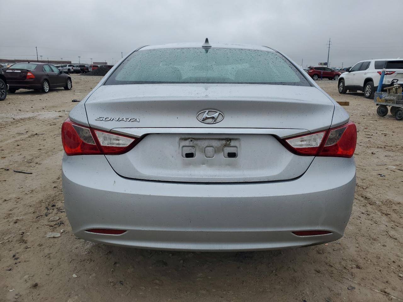 2011 Hyundai Sonata - Image 6
