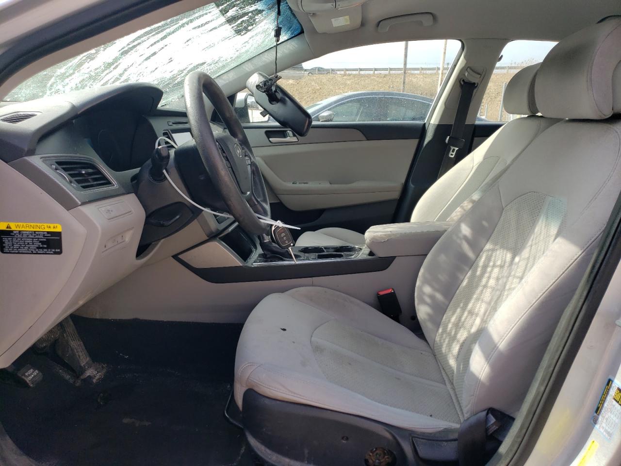2016 Hyundai Sonata - Image 7