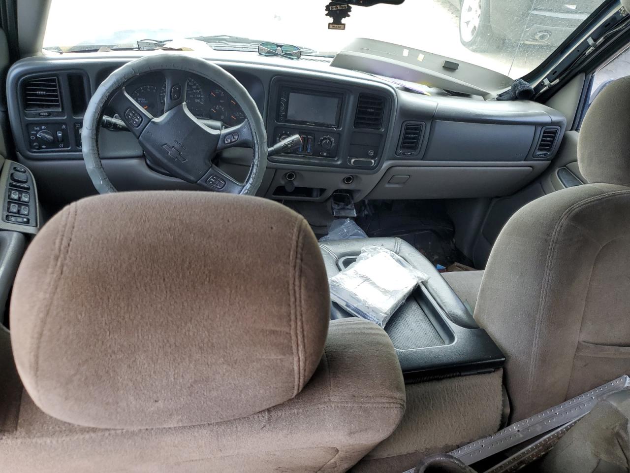 2006 Chevrolet Tahoe - Image 8