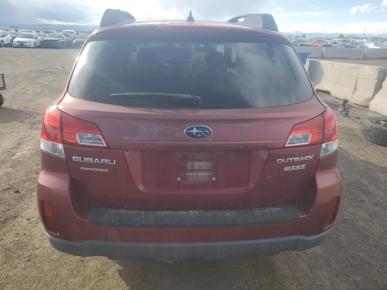 2011 Subaru Outback - Image 6