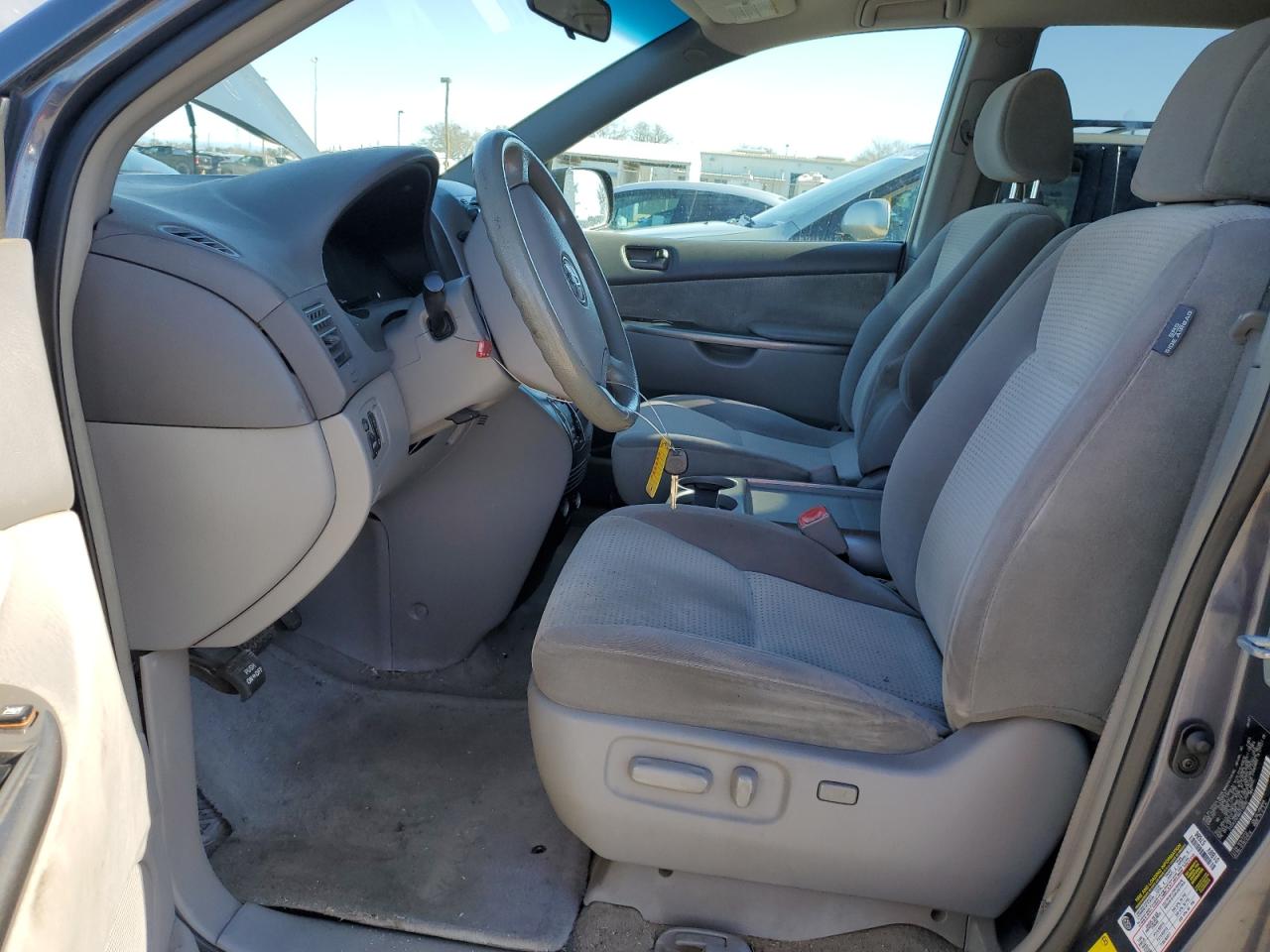 2008 Toyota Sienna - Image 7