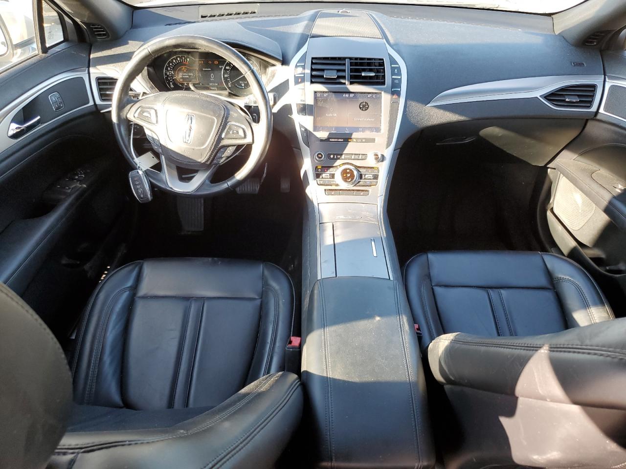 2020 Lincoln MKZ - Image 8