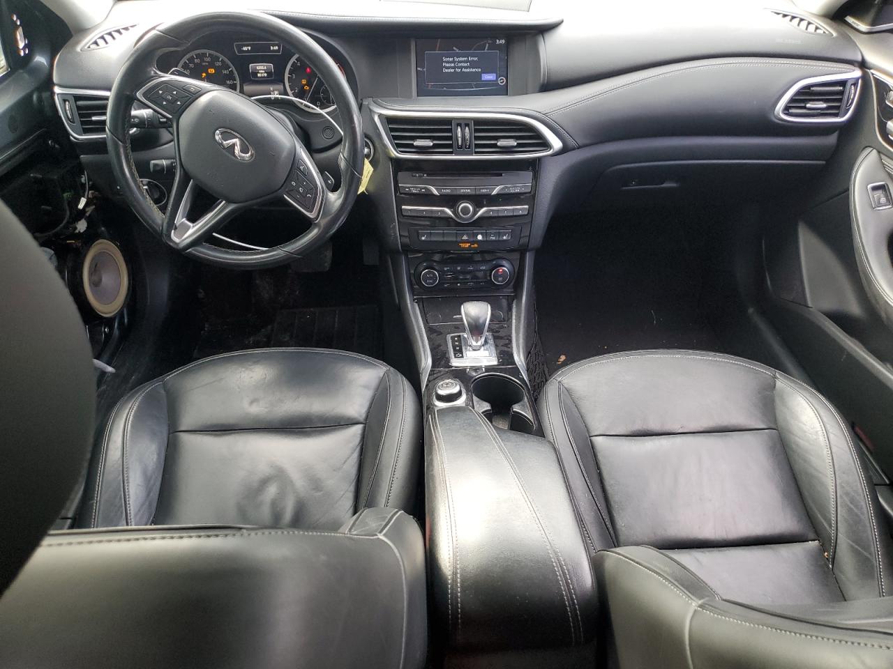 2017 Infiniti QX30 - Image 8