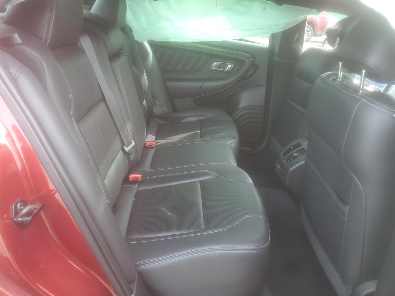 2019 Ford Taurus - Image 10