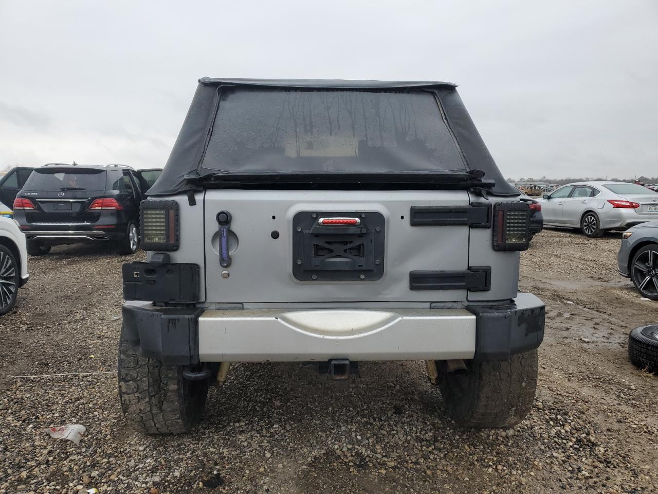 2015 Jeep Wrangler - Image 6