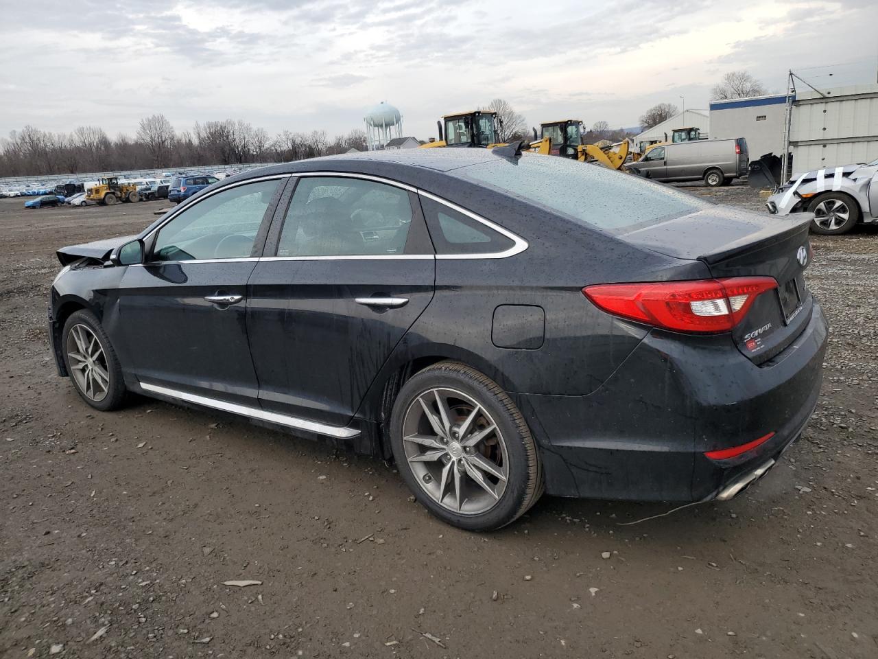 2015 Hyundai Sonata - Image 2