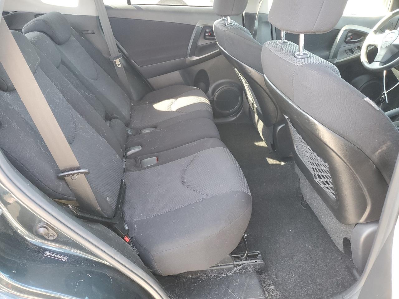 2010 Toyota RAV 4 - Image 11