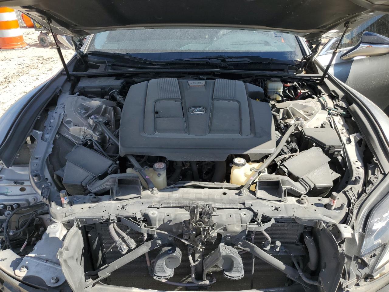 2019 Lexus LS - Image 11