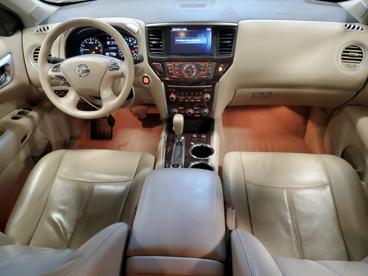 2015 Nissan Pathfinder - Image 8