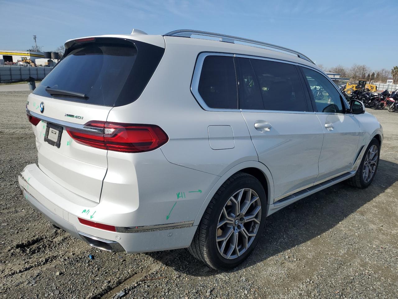 2022 BMW X7 - Image 3