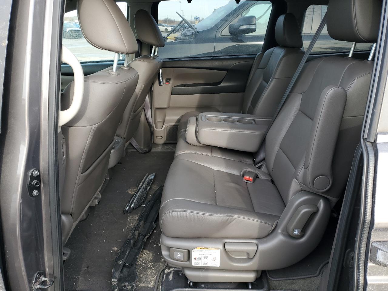2016 Honda Odyssey - Image 11