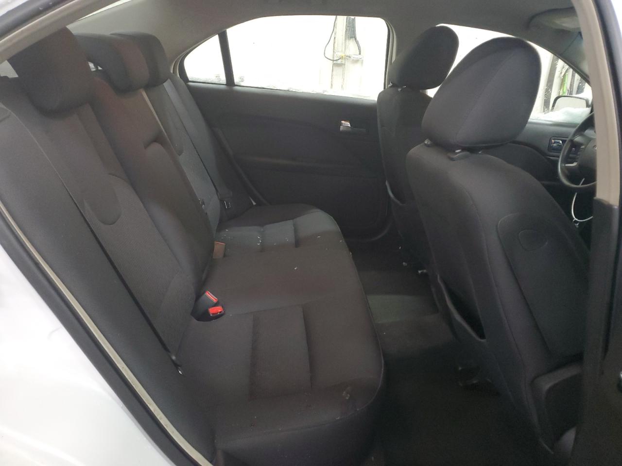 2010 Ford Fusion - Image 10