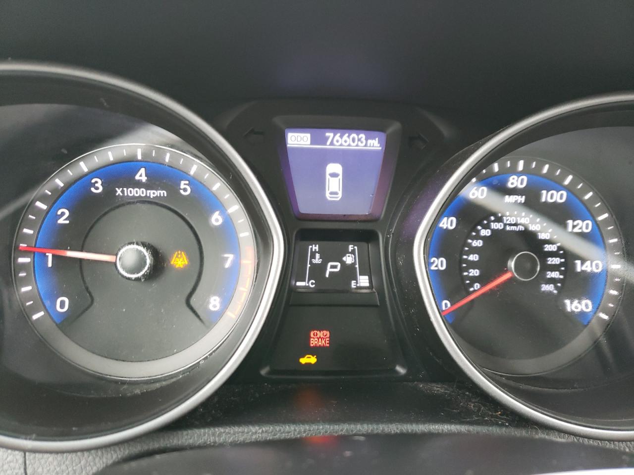 2016 Hyundai Elantra - Image 9
