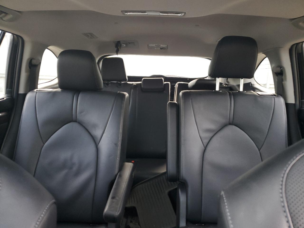 2024 Toyota Highlander - Image 10