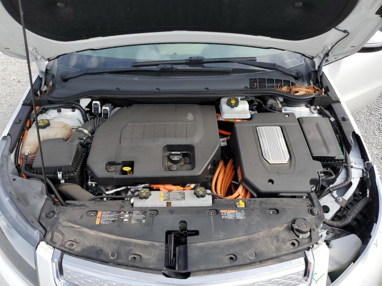 2015 Chevrolet Volt - Image 11