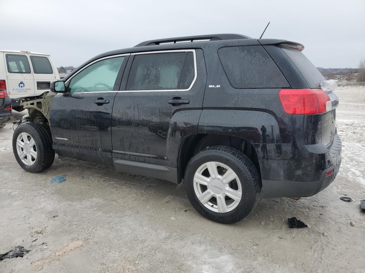 2014 GMC Terrain - Image 2