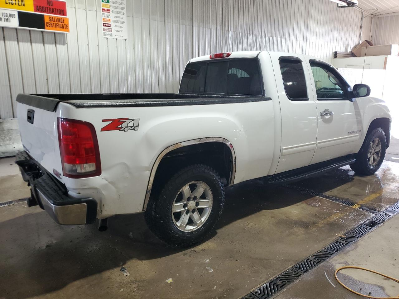 2008 GMC Sierra - Image 3