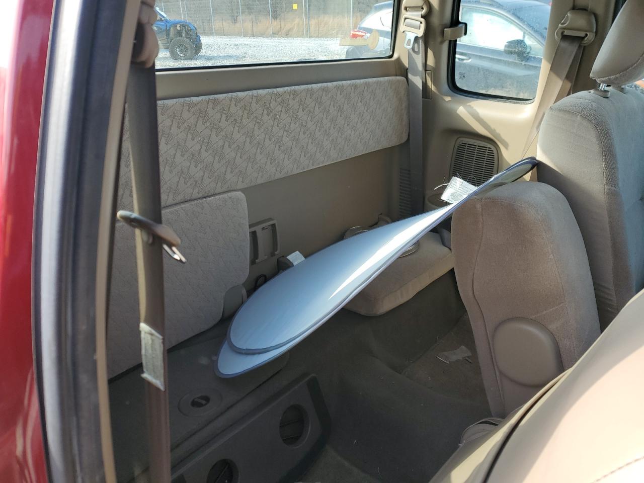 2004 Toyota Tacoma - Image 11