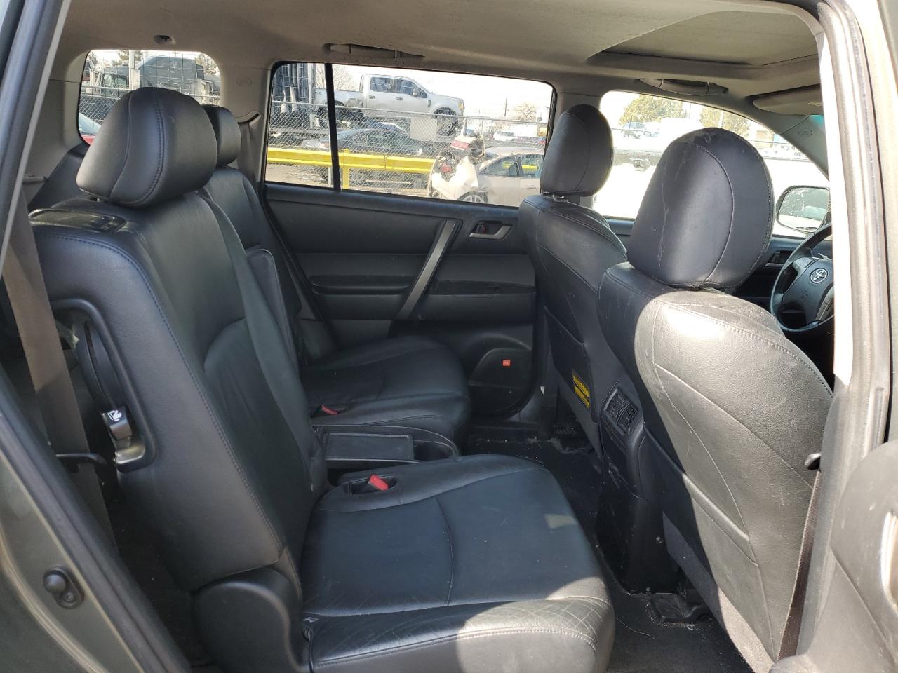 2008 Toyota Highlander - Image 11