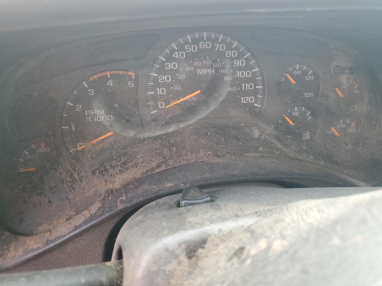 2005 GMC Sierra - Image 9